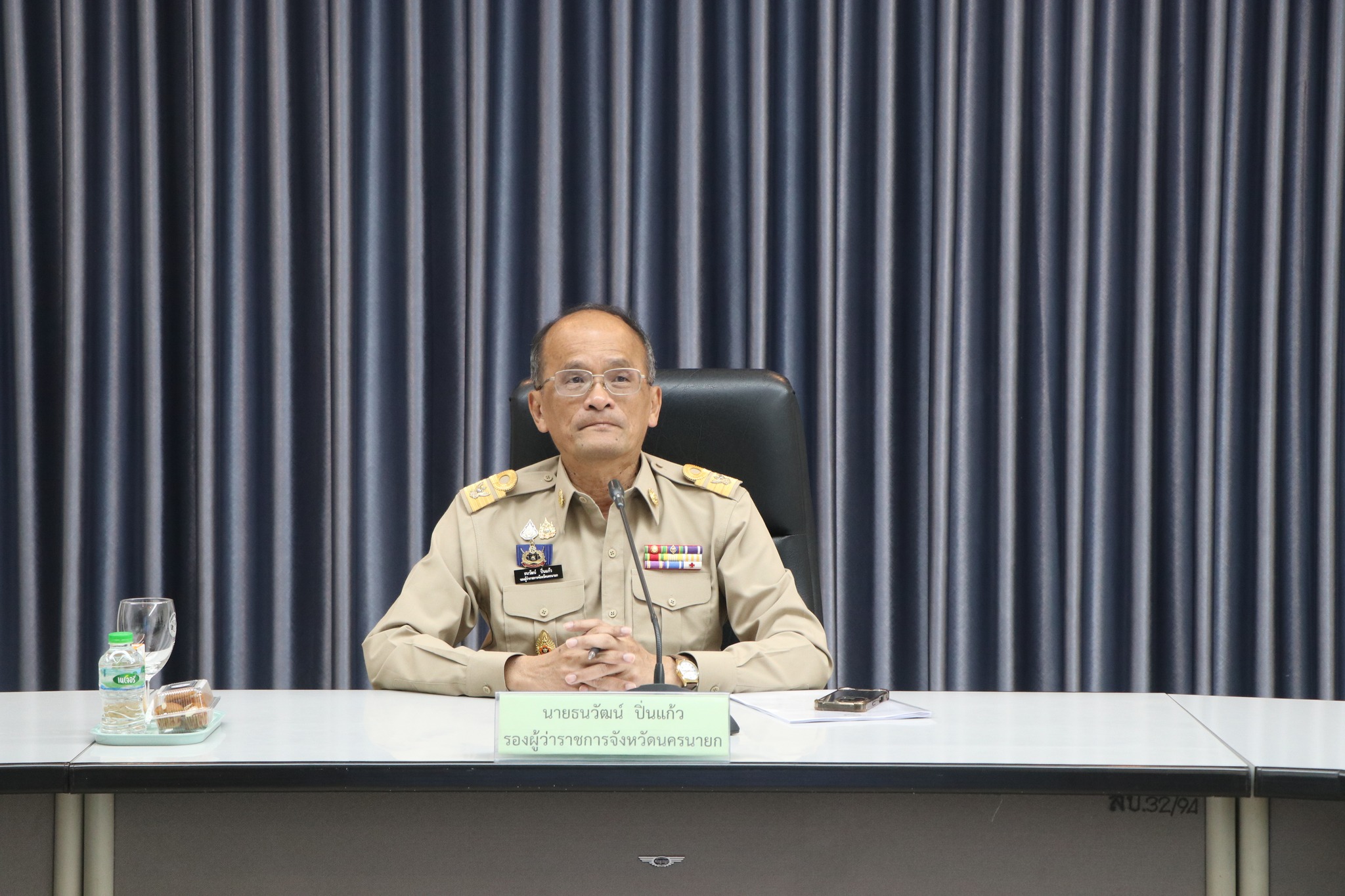 รองผู้ว่าฯ นครนายก ติดตามสถานการณ์การเกิดอุบัติเหตุทางถนนช่วงเทศกาลปีใหม่ กำชับเจ้าหน้าที่ที่เกี่ยวข้องอำนวยความสะดวกให้กับพี่น้องประชาชนในการเดินทางกลับจากการท่องเที่ยว เพิ่มความปลอดภัย ลดการสูญเสีย