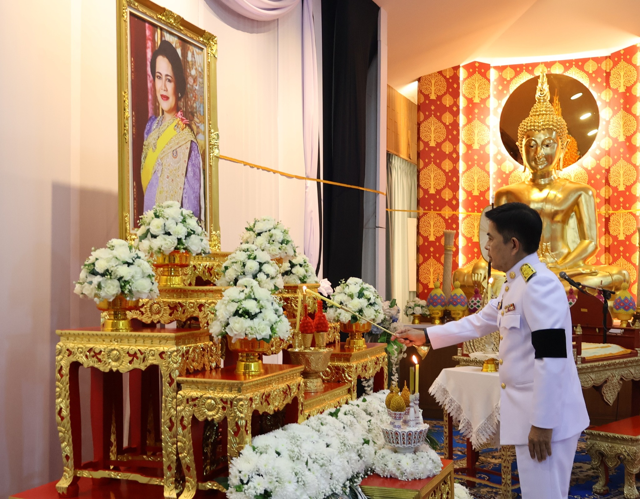 จังหวัดนครนายก จัดพิธีบำเพ็ญกุศลปัญญาสมวาร เพื่ออุทิศถวายเป็นพระราชกุศลแด่สมเด็จพระนางเจ้าสิริกิติ์ พระบรมราชินีนาถ พระบรมราชชนนีพันปีหลวง