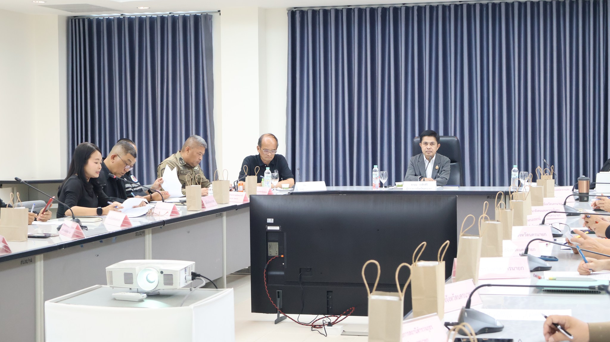 ผู้ว่าฯ นครนายก ประชุมเตรียมความพร้อม &ldquo;นครนายกแฟร์&ndash;งานกาชาด 2569&rdquo; 6-15 มีนาคมนี้ ครบทั้งชม ชิม ช้อป ชิล ที่ถนนช้างใจดี