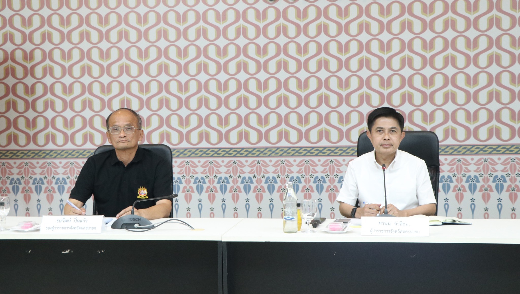 จังหวัดนครนายก ประชุมเตรียมความพร้อมการจัดงานพระราชพิธีถวายดอกไม้จันทน์ เพื่อให้ประชาชนร่วมแสดงความอาลัยอย่างสมพระเกียรติ