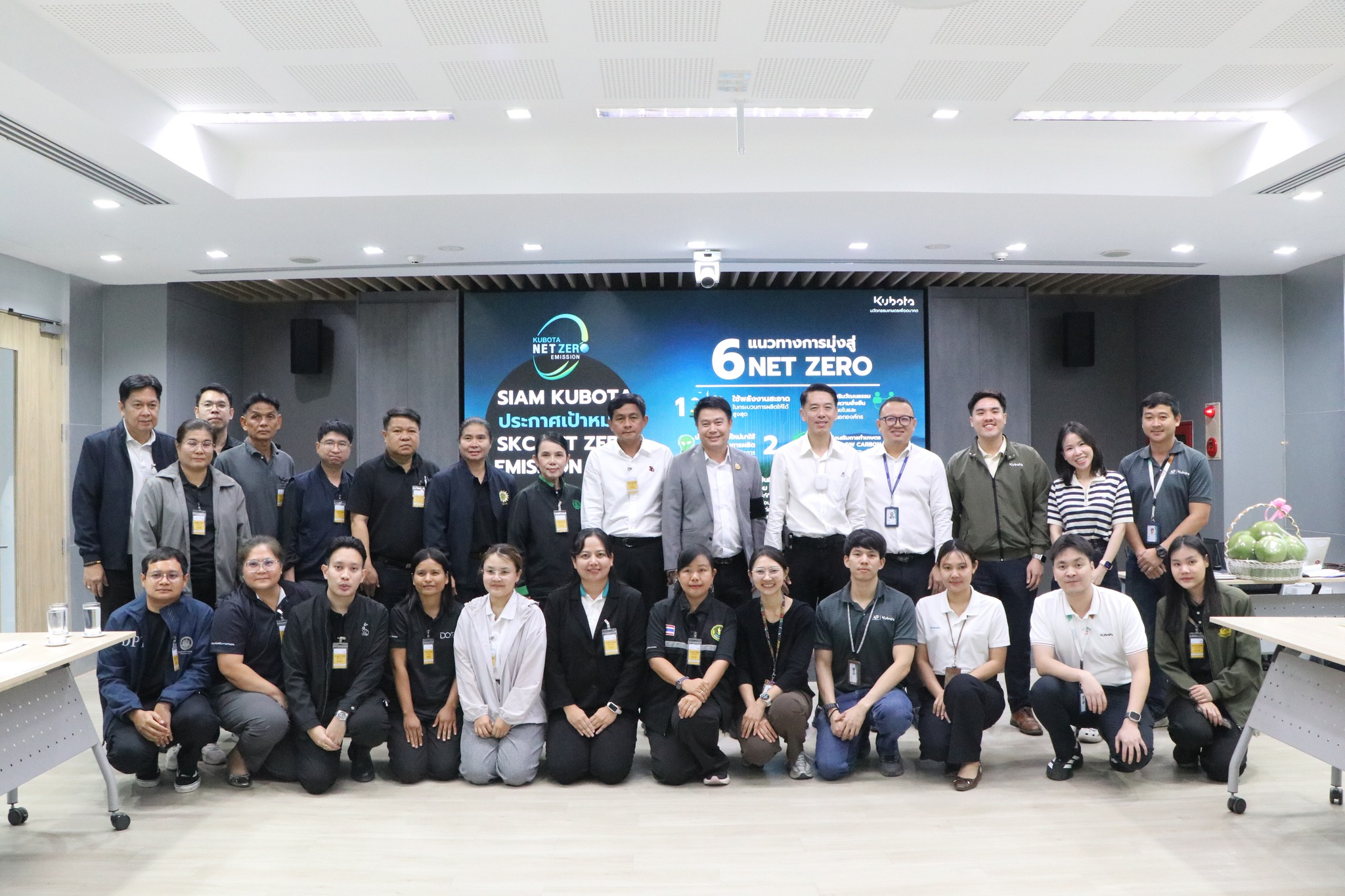  รองผู้ว่าฯ นำทีมศึกษาดูงานนวัตกรรมจัดการฟางข้าวแบบยั่งยืน ลดเผา ลด PM2.5 สู่การเกษตรที่เป็นมิตรกับสิ่งแวดล้อม