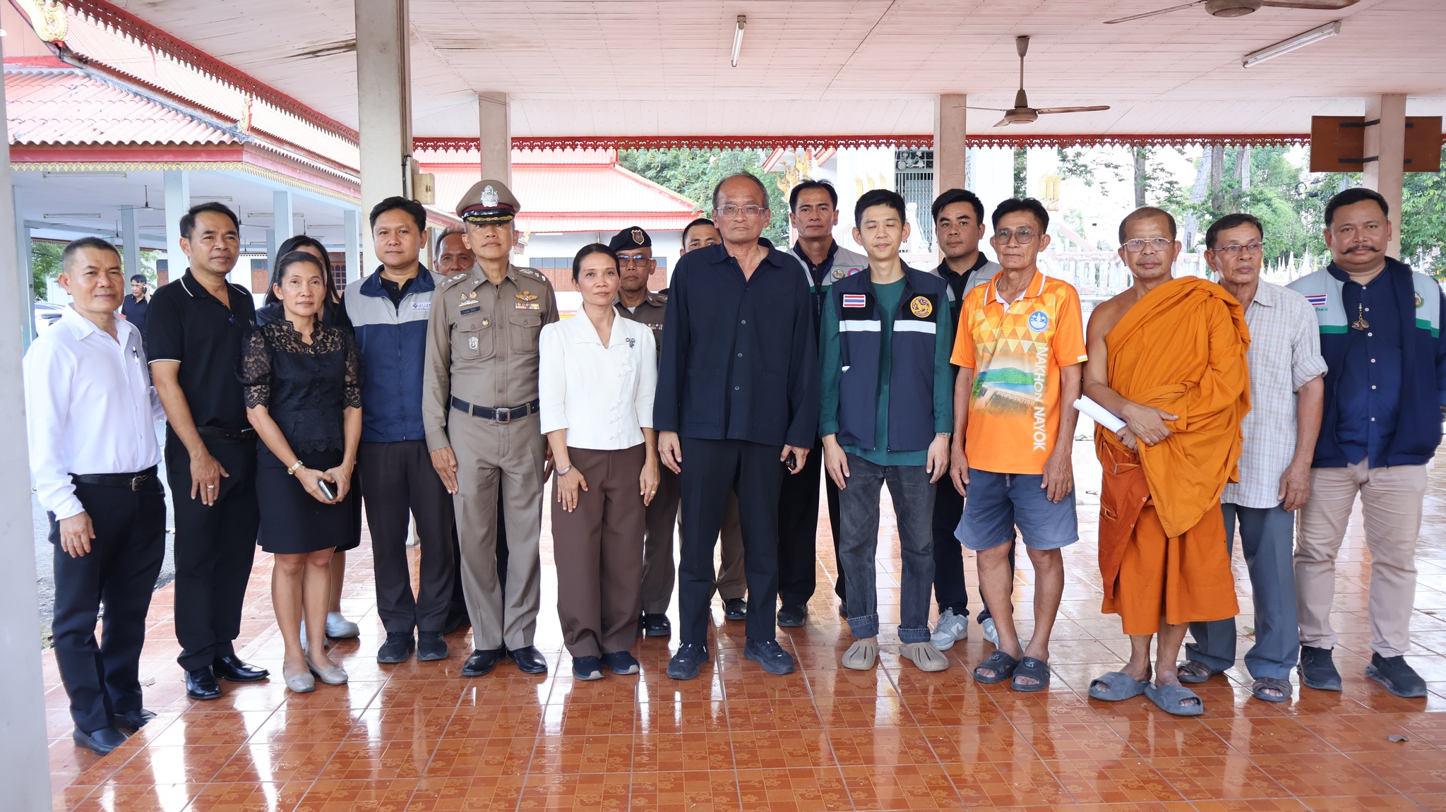 จังหวัดนครนายก ลงพื้นที่ตรวจสอบกรณีตัดต้นยางภายในวัดพิกุลแก้ว พร้อมเดินหน้าสร้างความเข้าใจร่วมกับประชาชนในพื้นที่