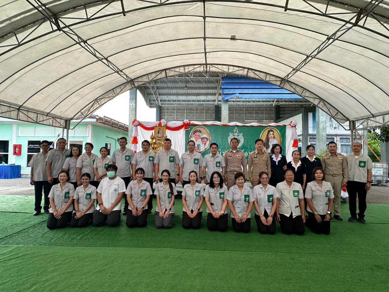 ผู้ว่าฯ นครนายก เปิดกิจกรรมหน่วยแพทย์เคลื่อนที่ พอ.สว. เดินหน้าดูแลสุขภาพประชาชนเชิงรุก ส่งต่อสุขภาพที่ดีให้กับพี่น้องประชาชน