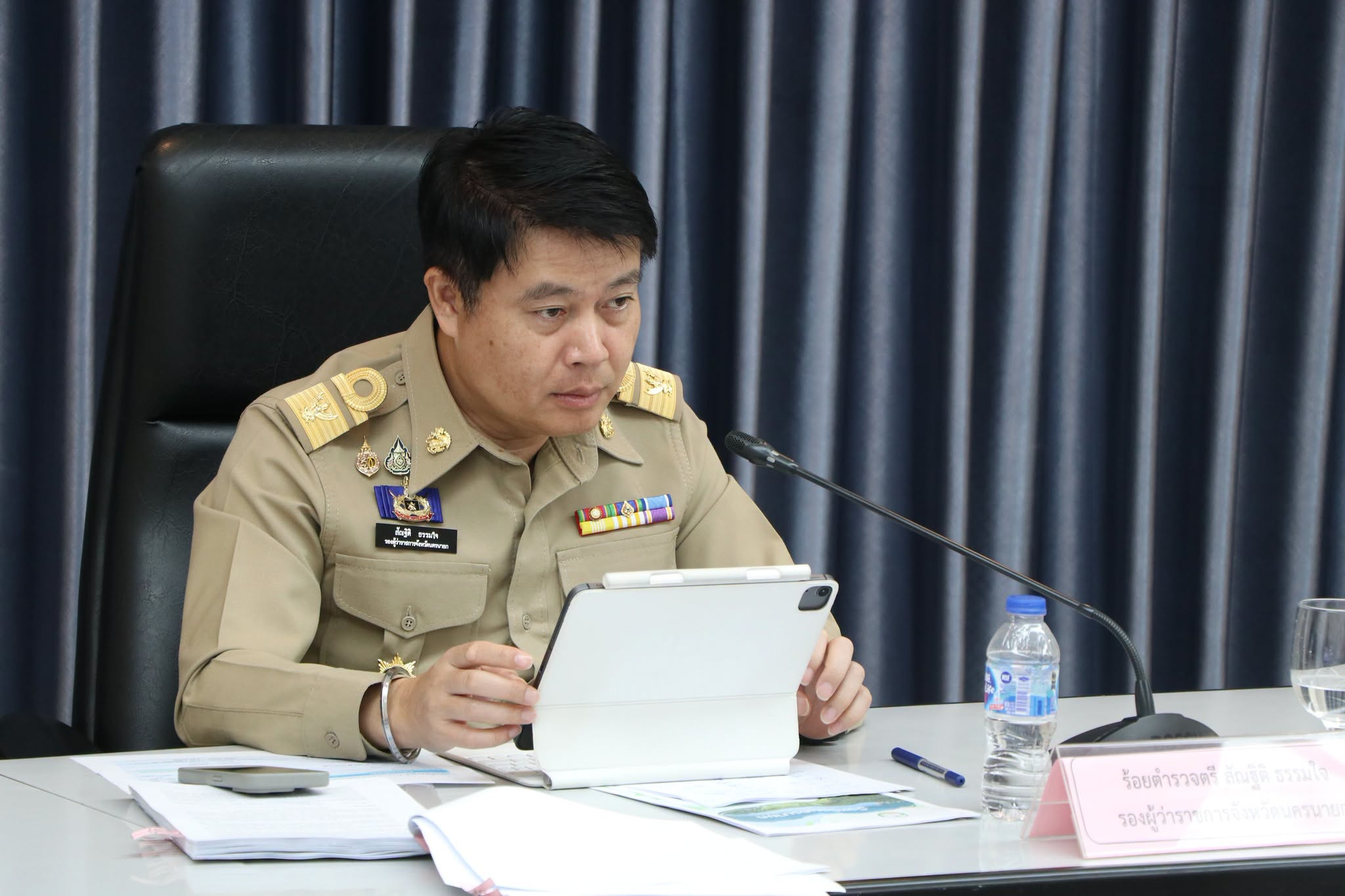 รองผู้ว่าฯ นครนายก นำ กรอ.นครนายก ร่วมประชุมขับเคลื่อนเศรษฐกิจกลุ่มจังหวัดภาคตะวันออก 2 เดินหน้าแก้ไขปัญหาและยกระดับศักยภาพพื้นที่
