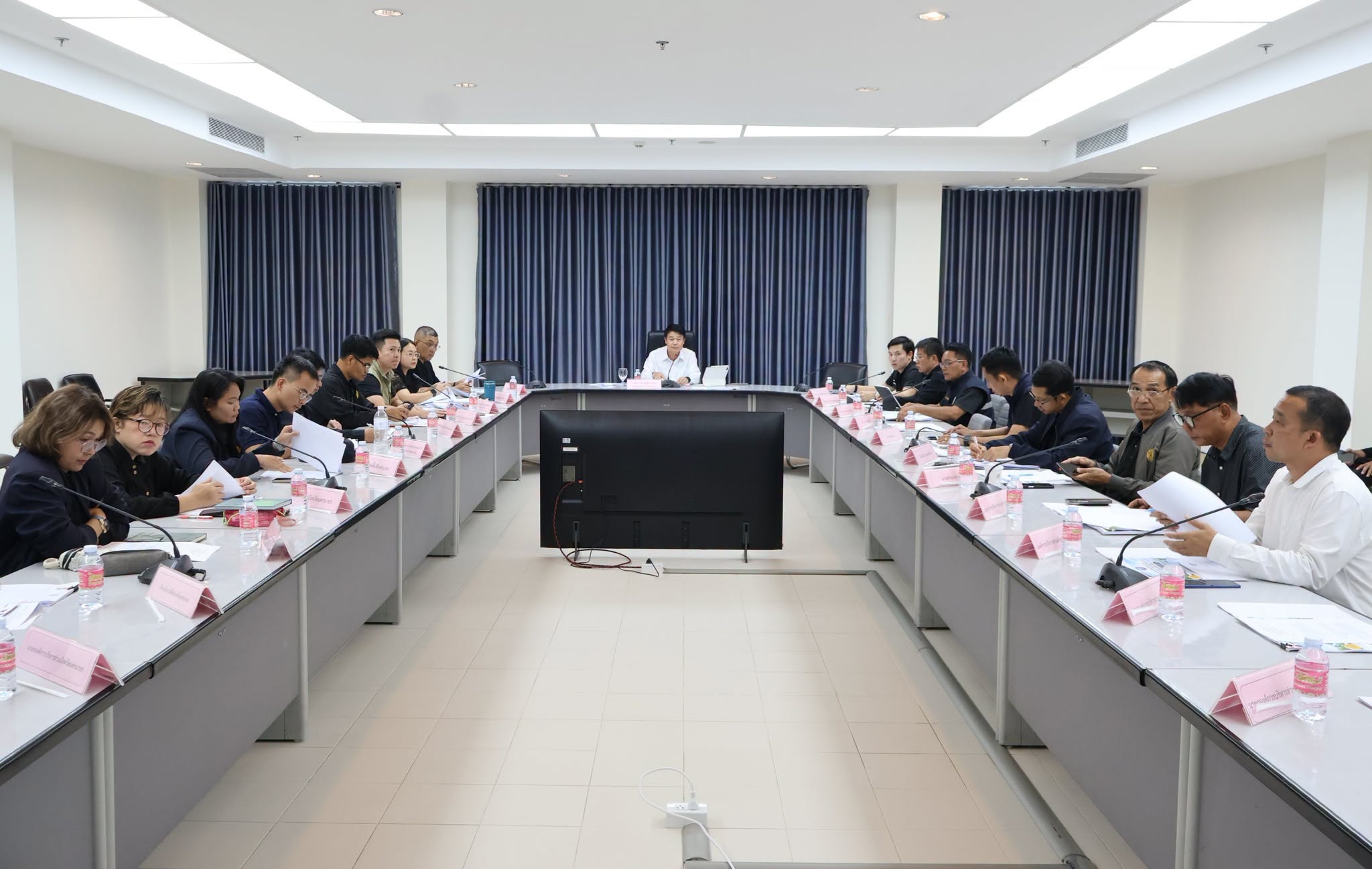 จังหวัดนครนายก ประชุมพิจารณารับรองการขออนุญาตปลูกสร้างสิ่งล่วงล้ำลำน้ำ กำกับดูแลการใช้ประโยชน์จากลำน้ำอย่างเหมาะสม